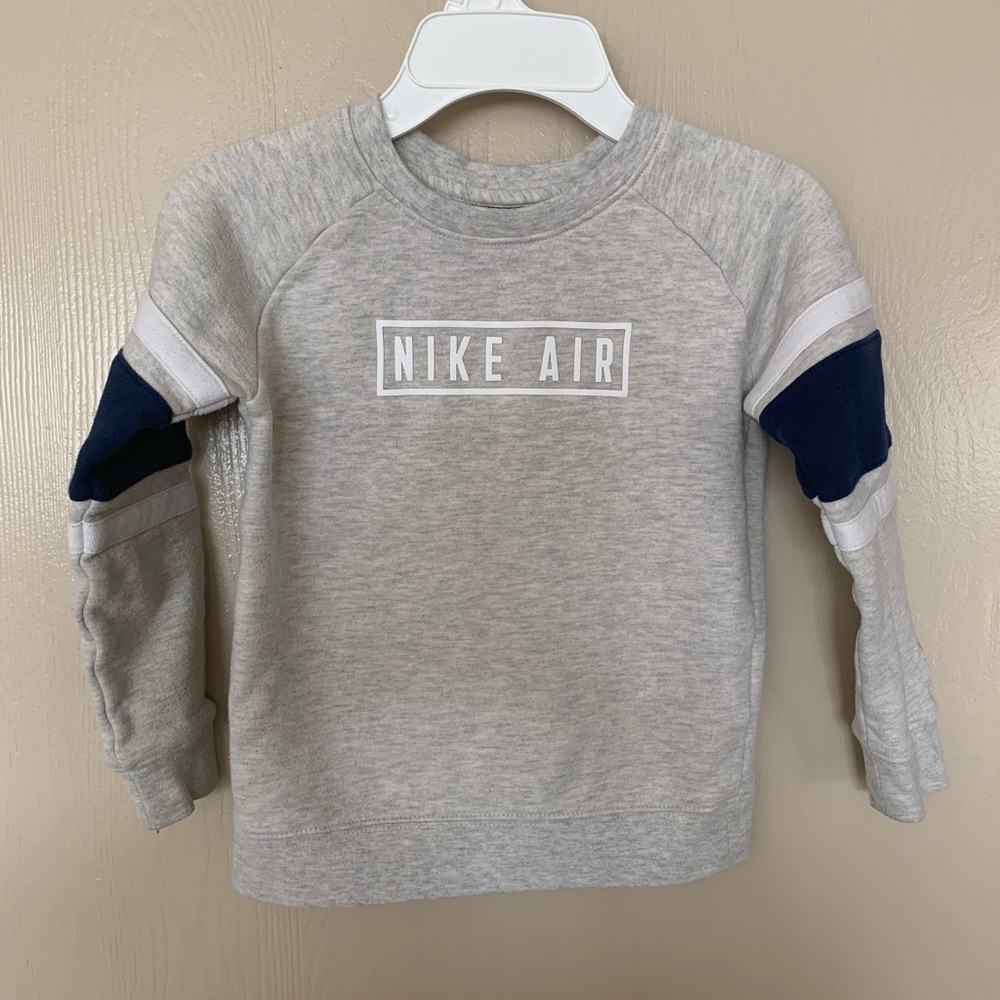 Boys Nike sweater size 5